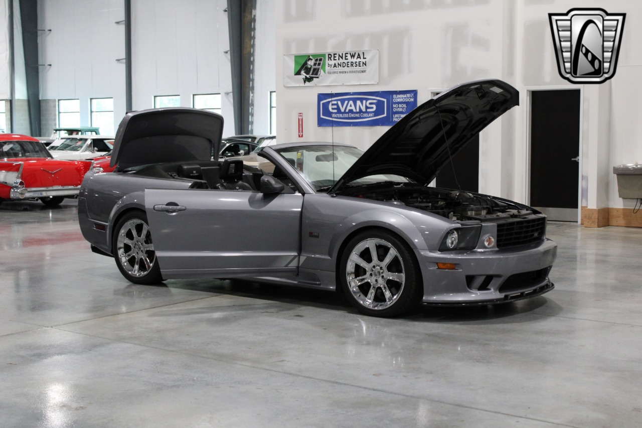 2006 Ford Mustang 20