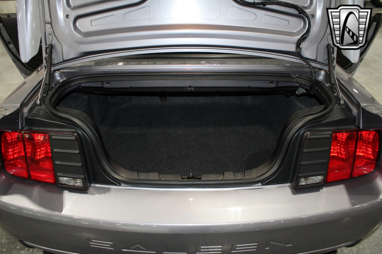 2006 Ford Mustang 22