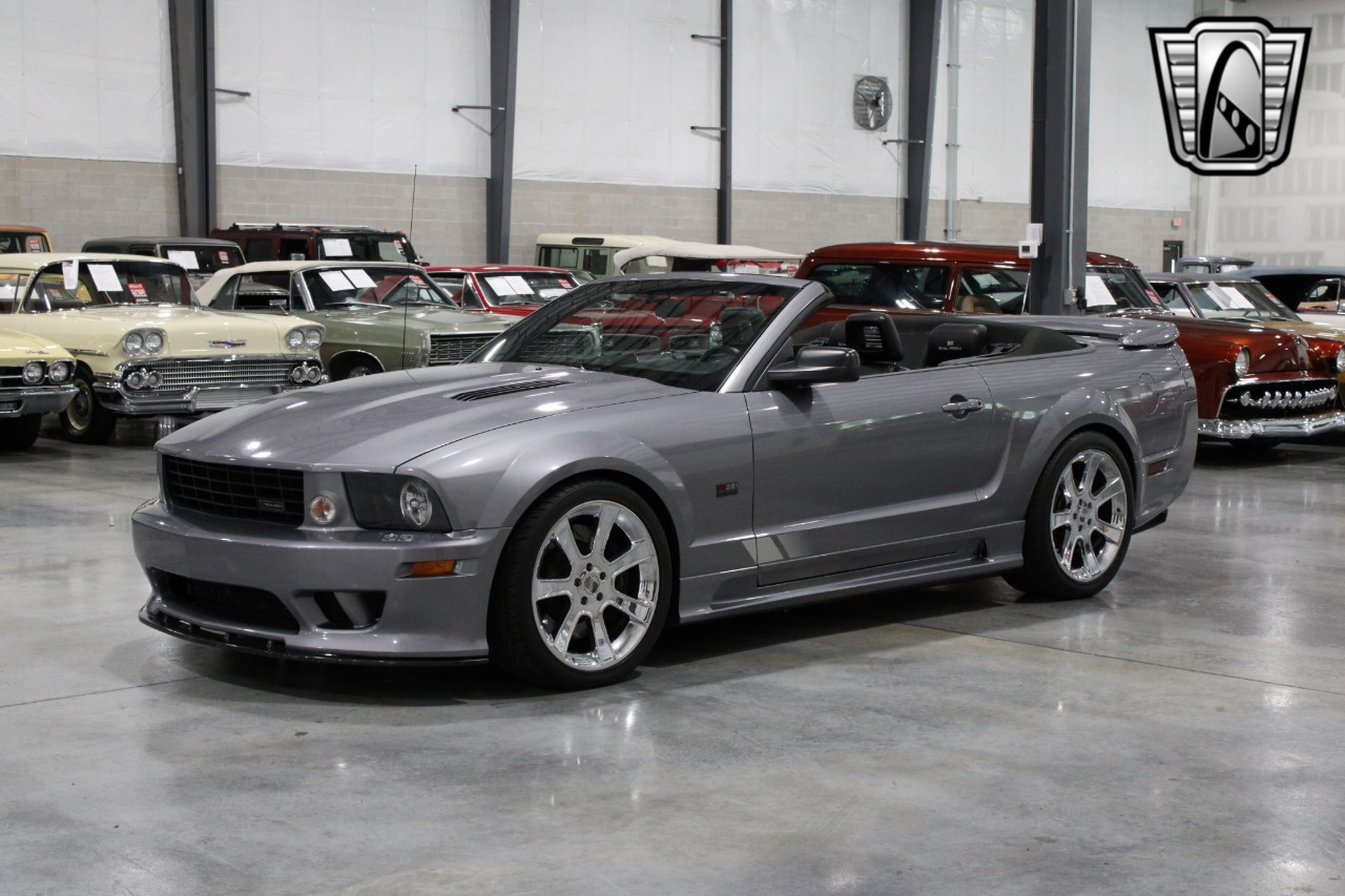 2006 Ford Mustang 31