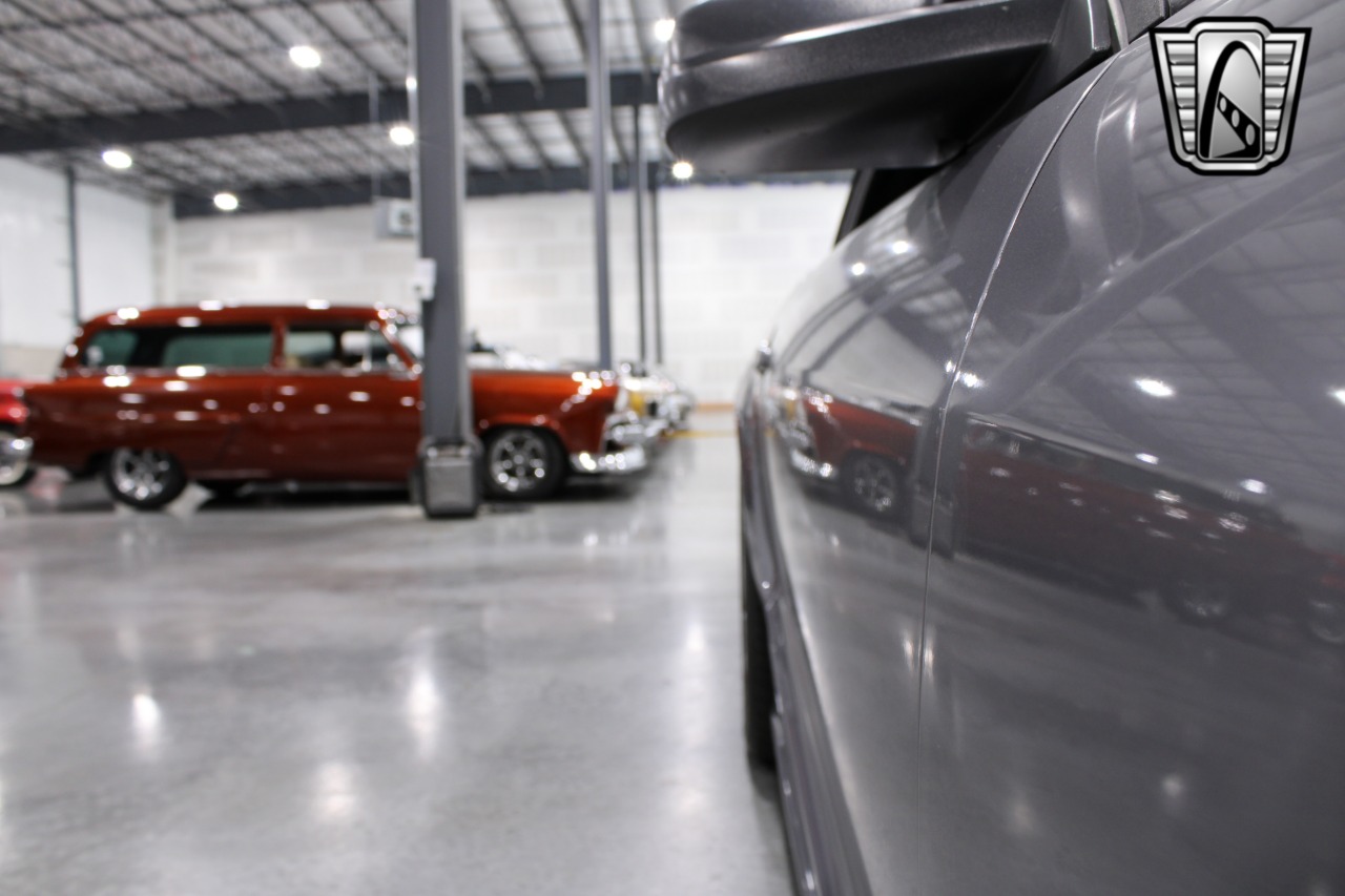 2006 Ford Mustang 86