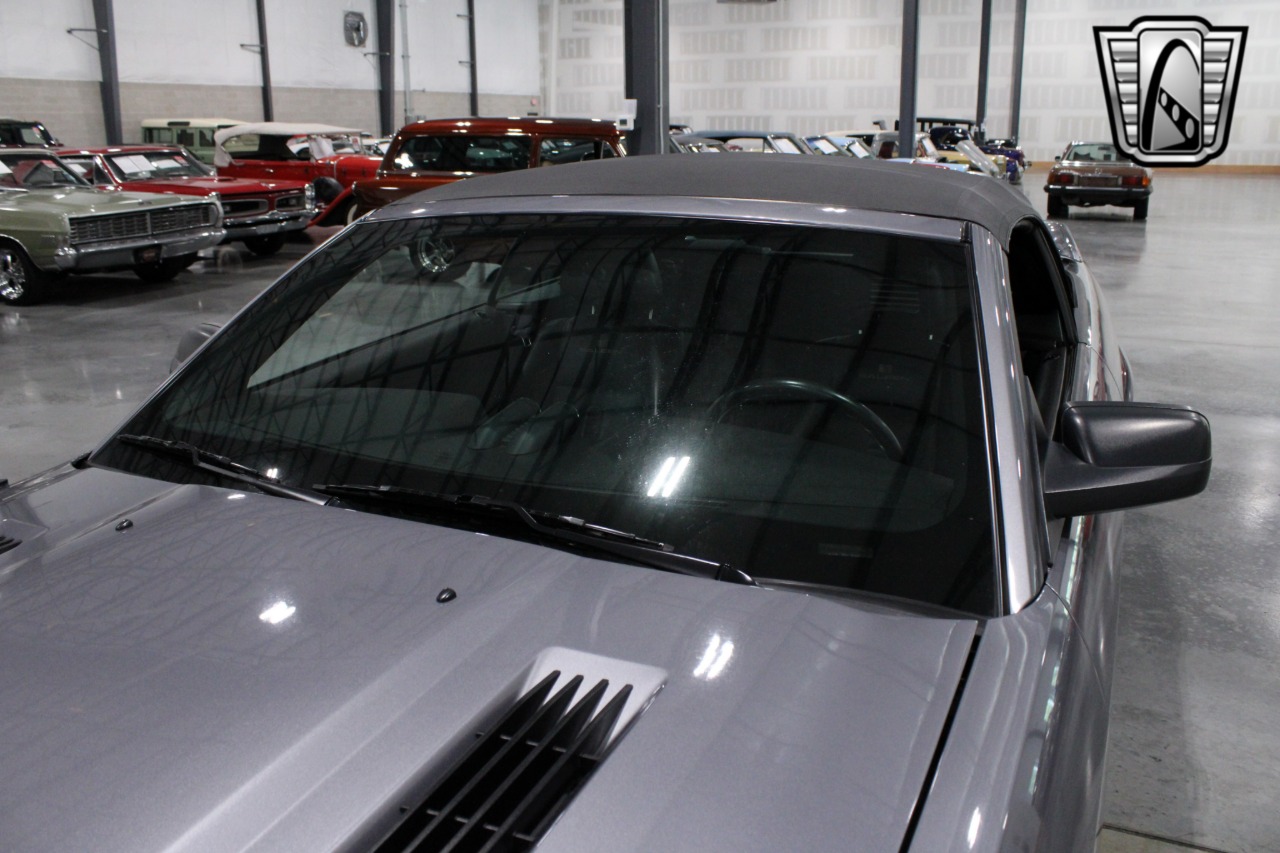 2006 Ford Mustang 66