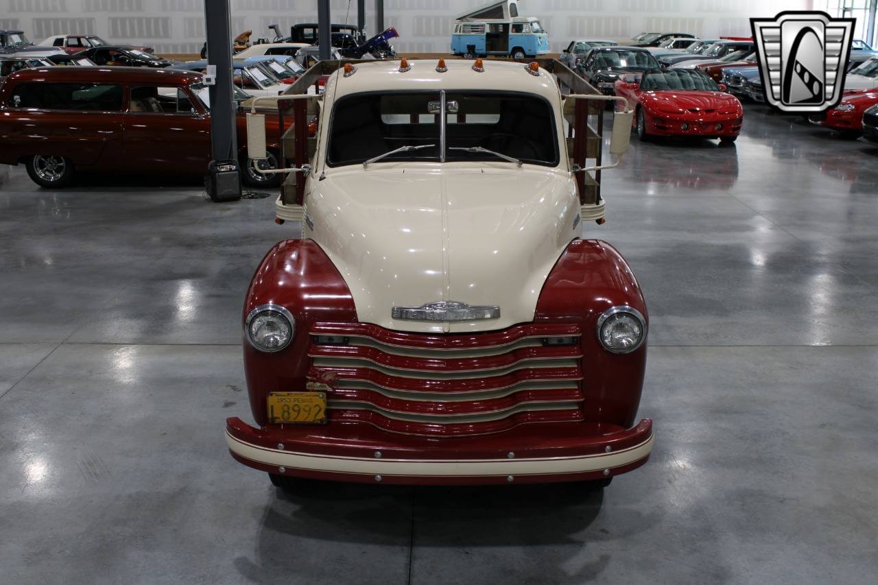 1953 Chevrolet 4400 52
