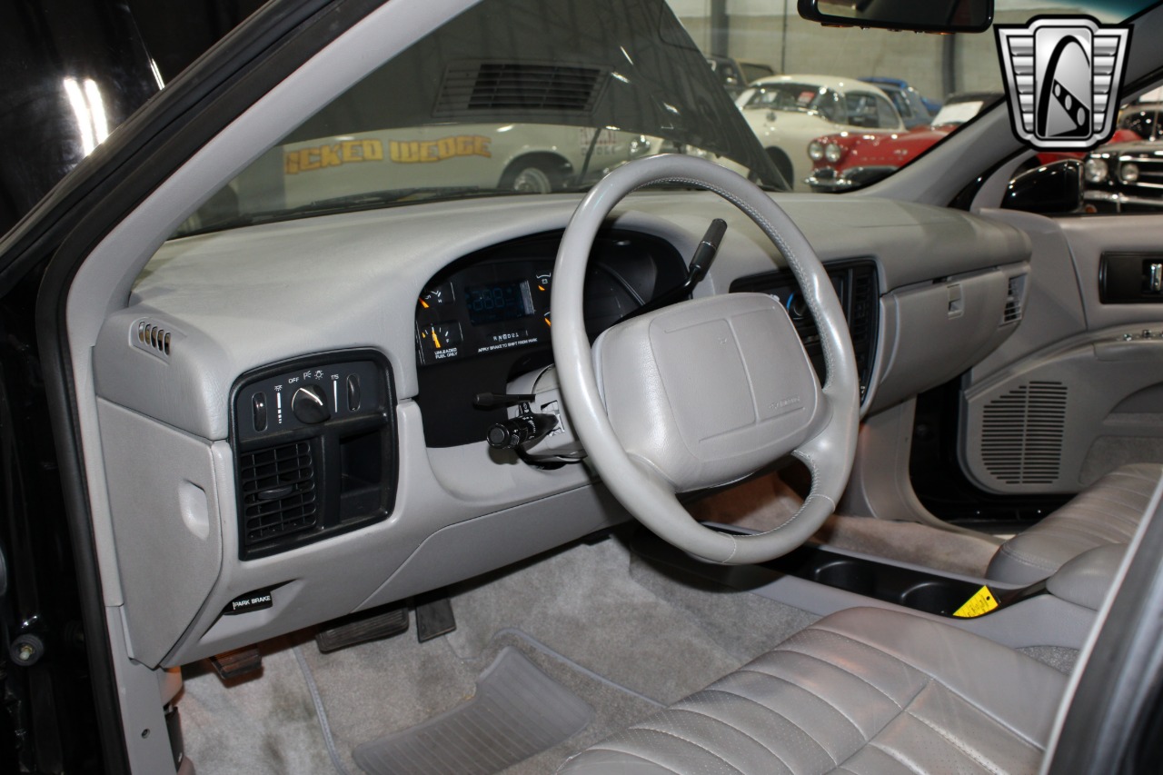 1994 Chevrolet Impala 24