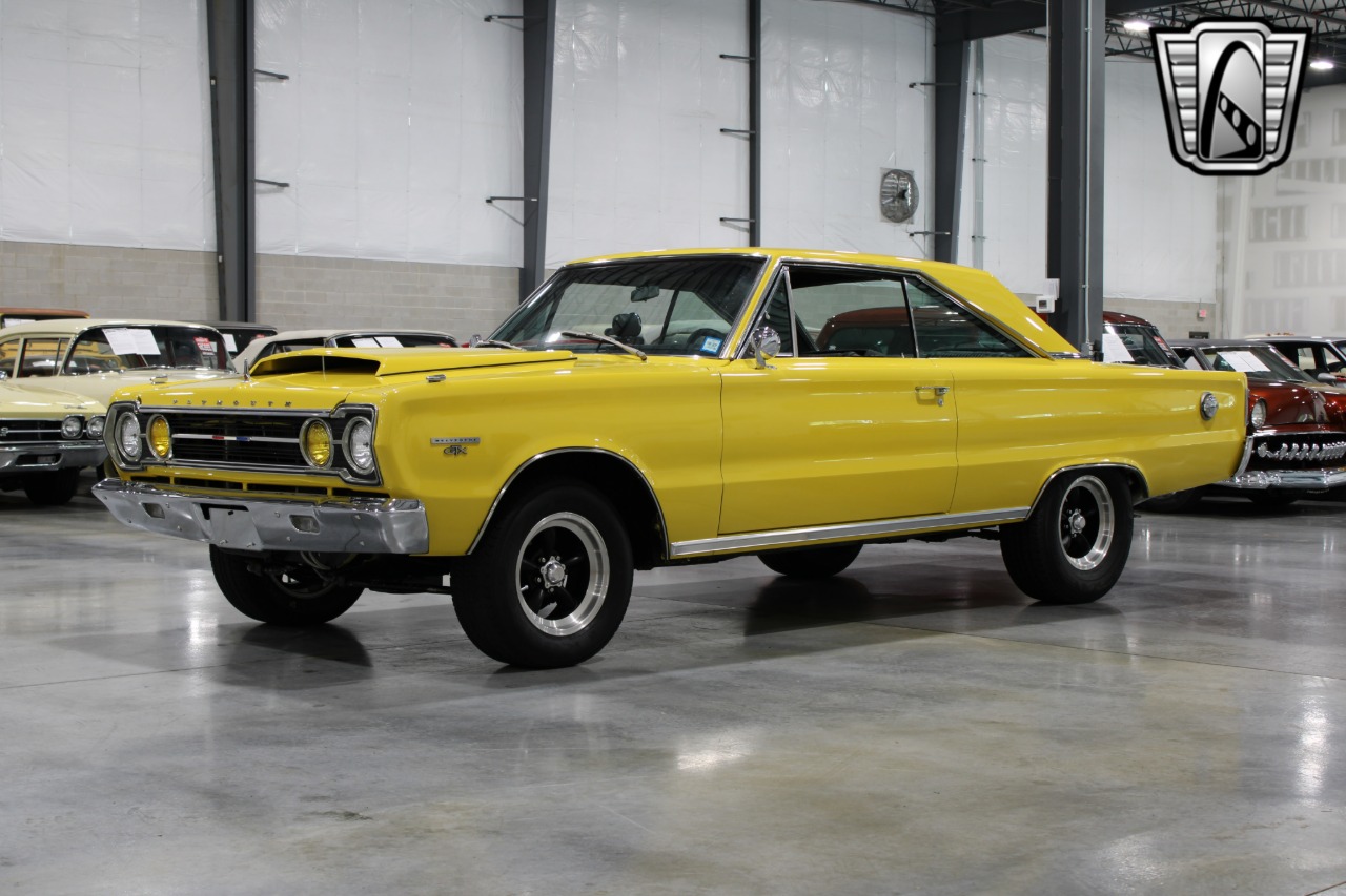1967 Plymouth GTX 12