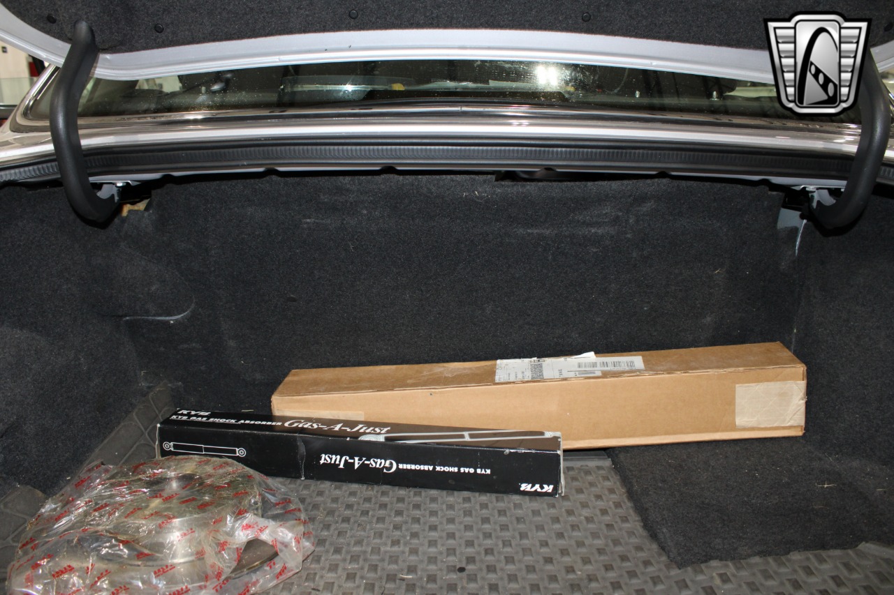 2002 Jaguar XJ-Series 93