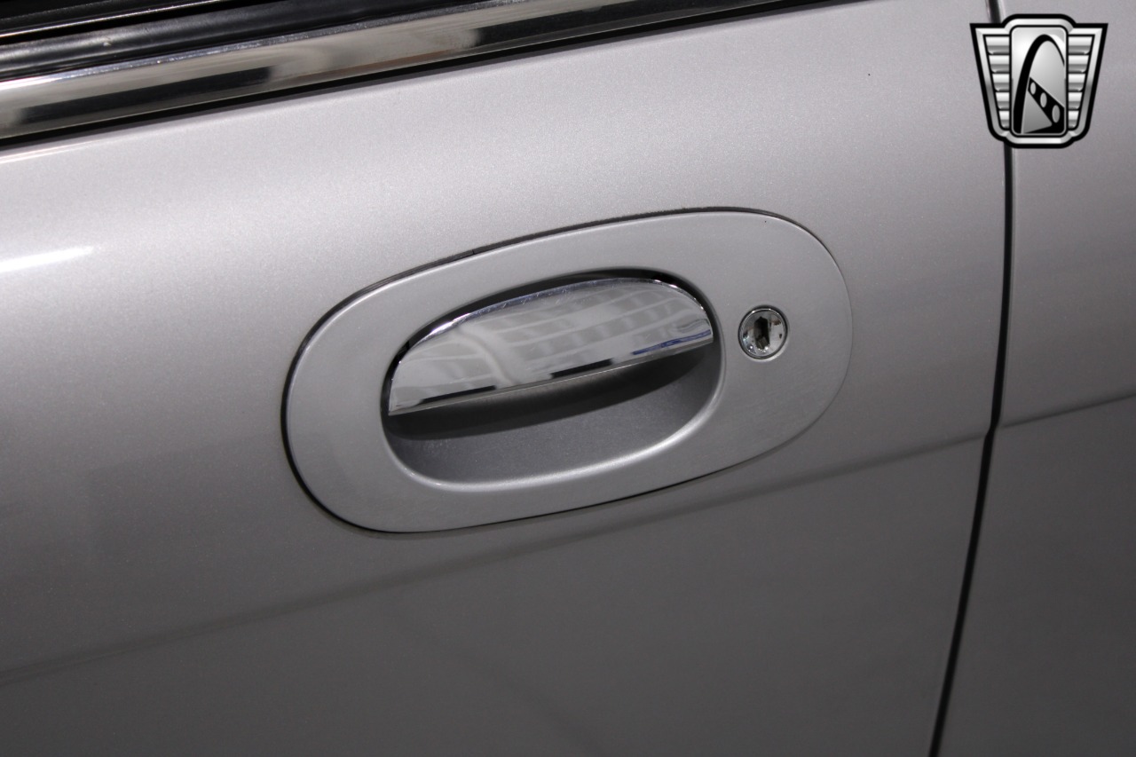 2002 Jaguar XJ-Series 61