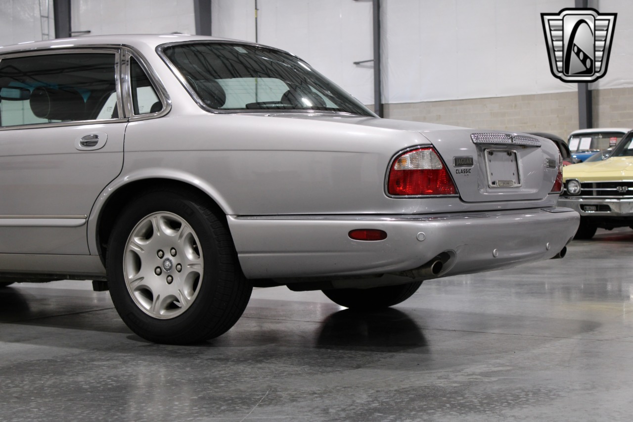 2002 Jaguar XJ-Series 65