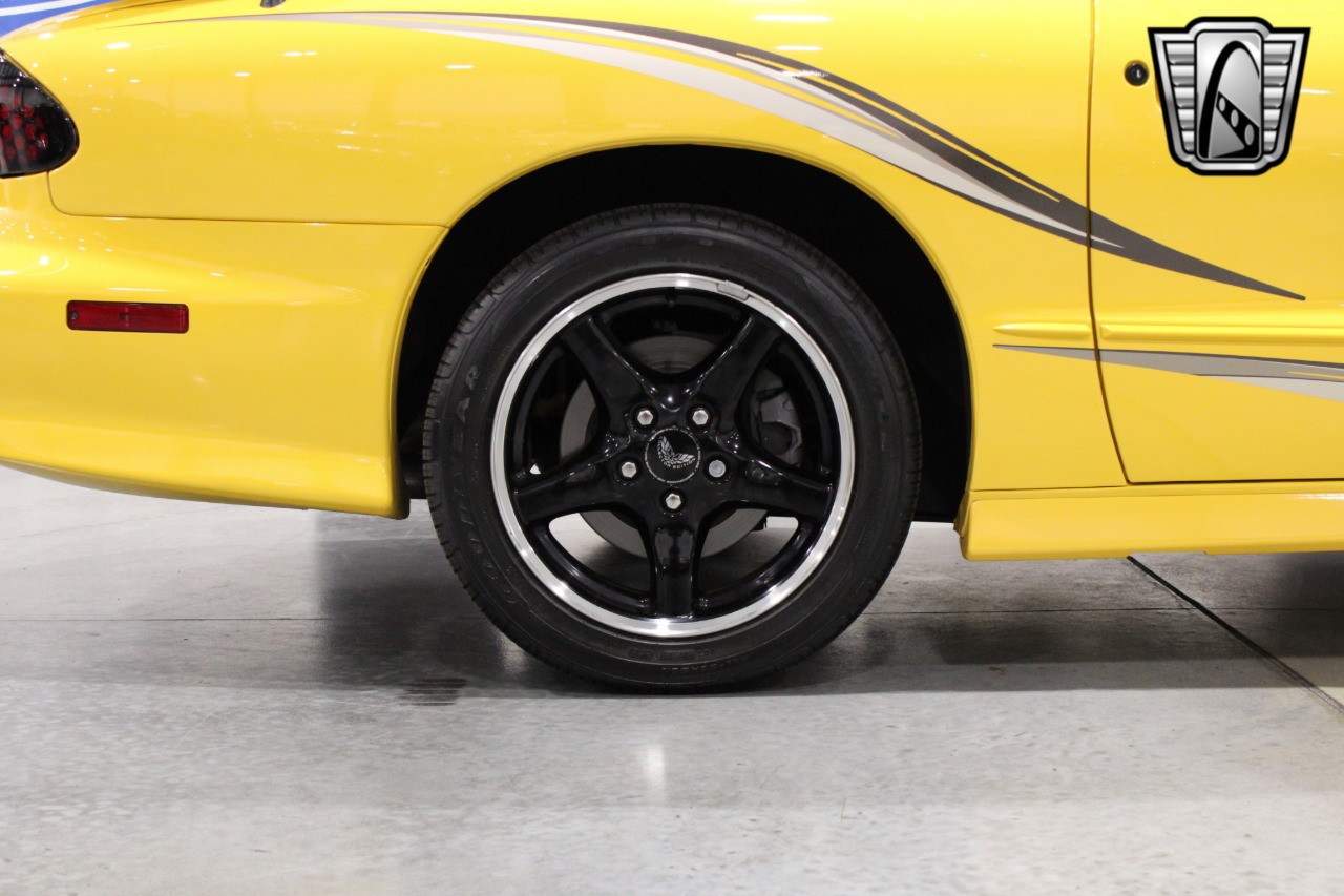 2002 Pontiac Firebird 78