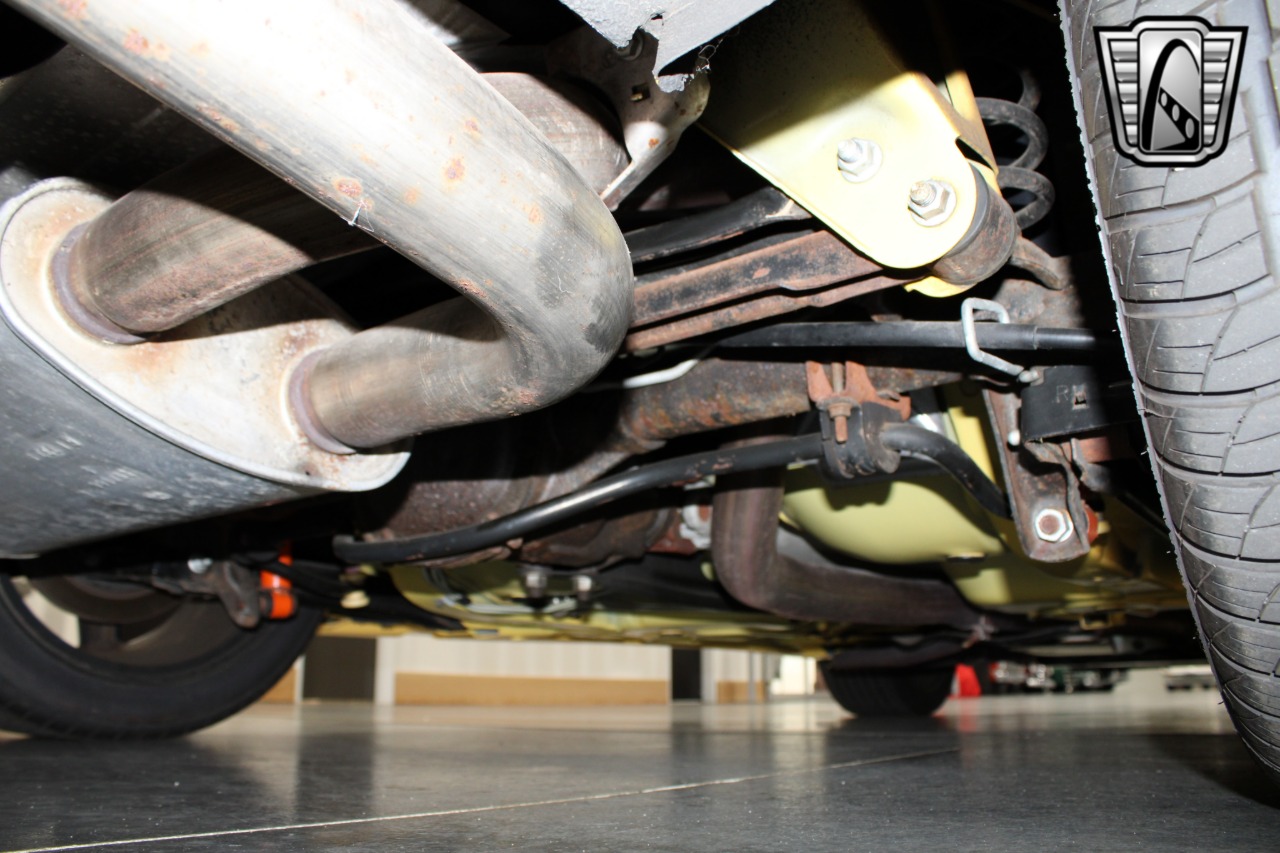 2002 Pontiac Firebird 31