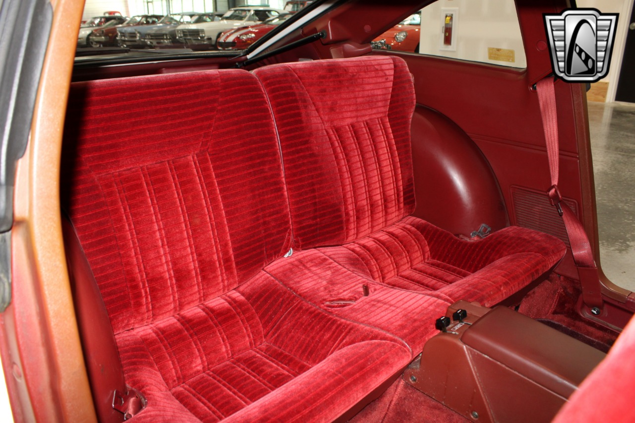 1983 Datsun 280ZX 25