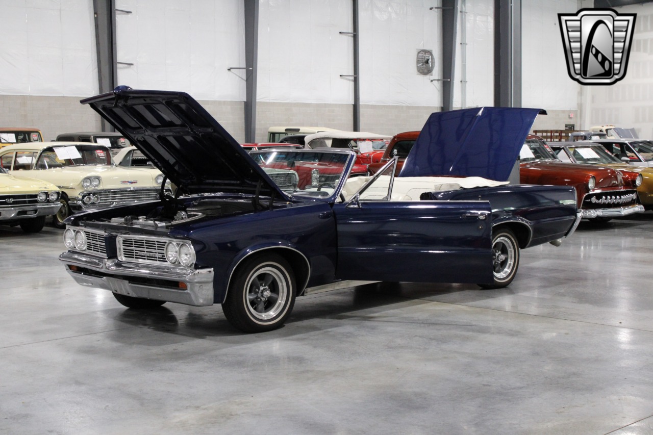 1964 Pontiac LeMans 16