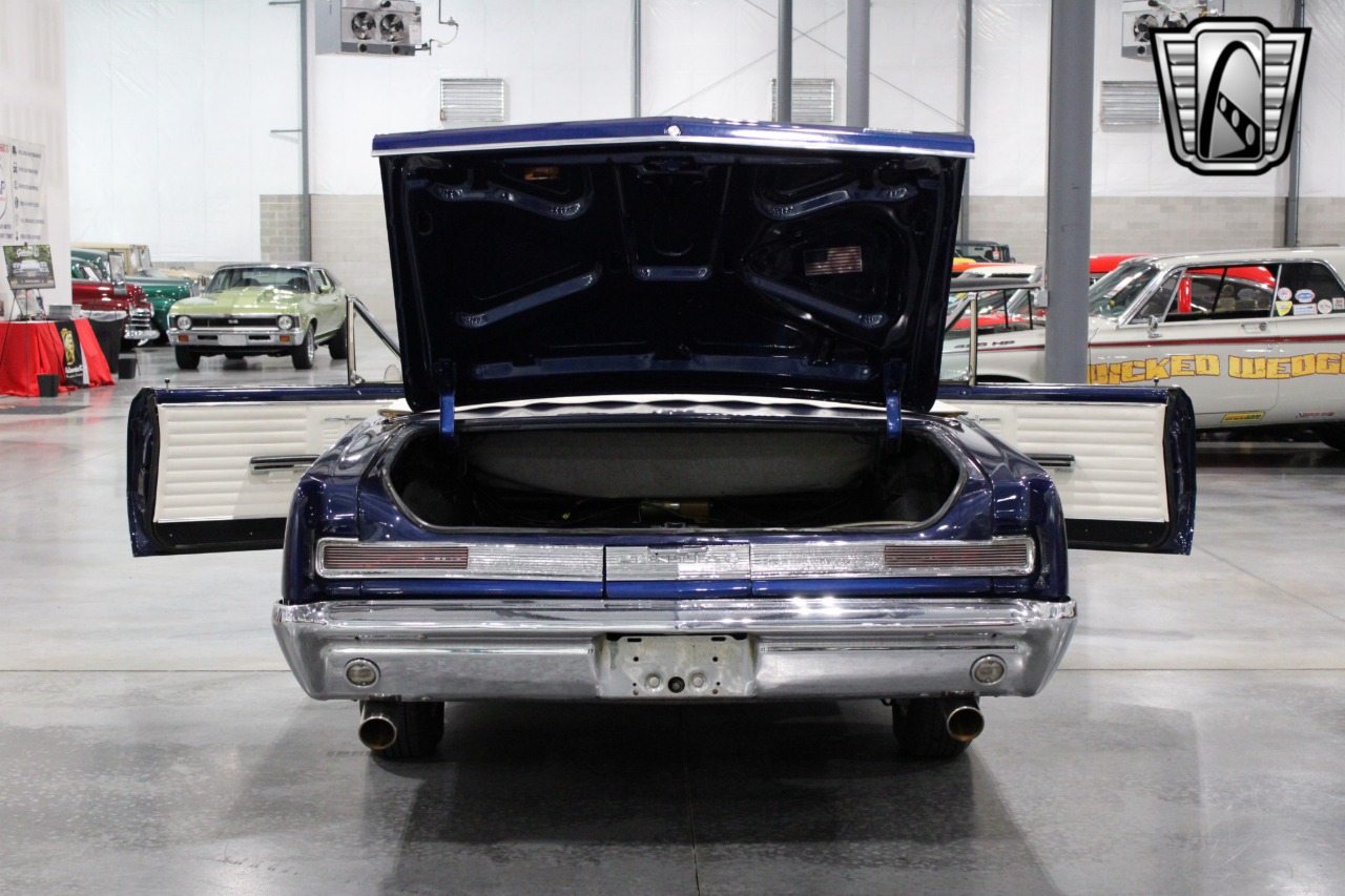 1964 Pontiac LeMans 18