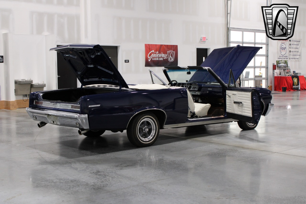 1964 Pontiac LeMans 19