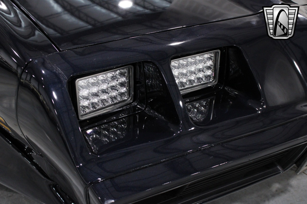 1981 Pontiac Firebird 82