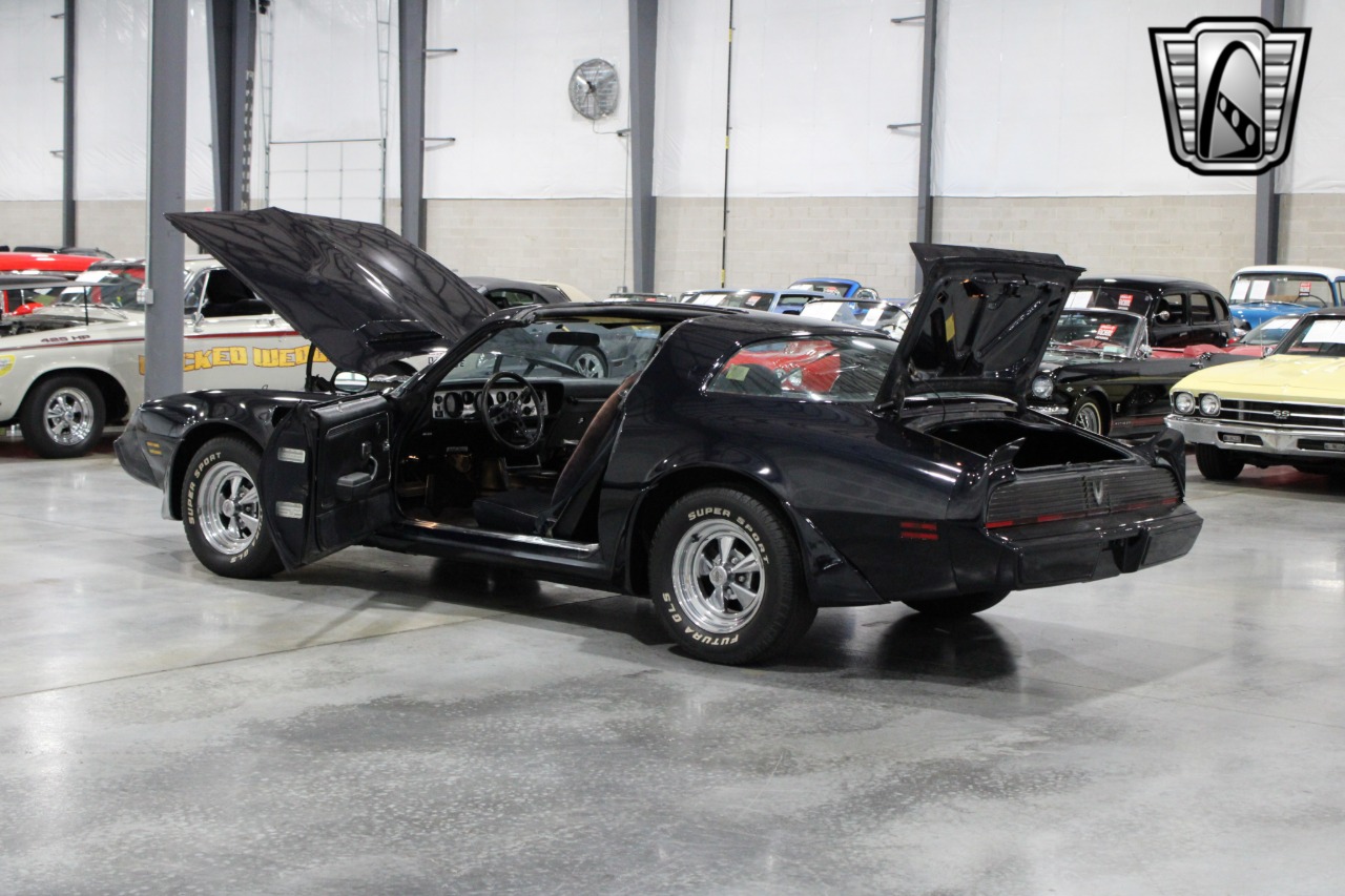 1981 Pontiac Firebird 17