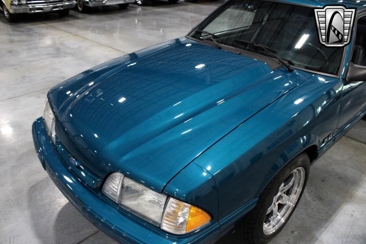 1993 Ford Mustang 45