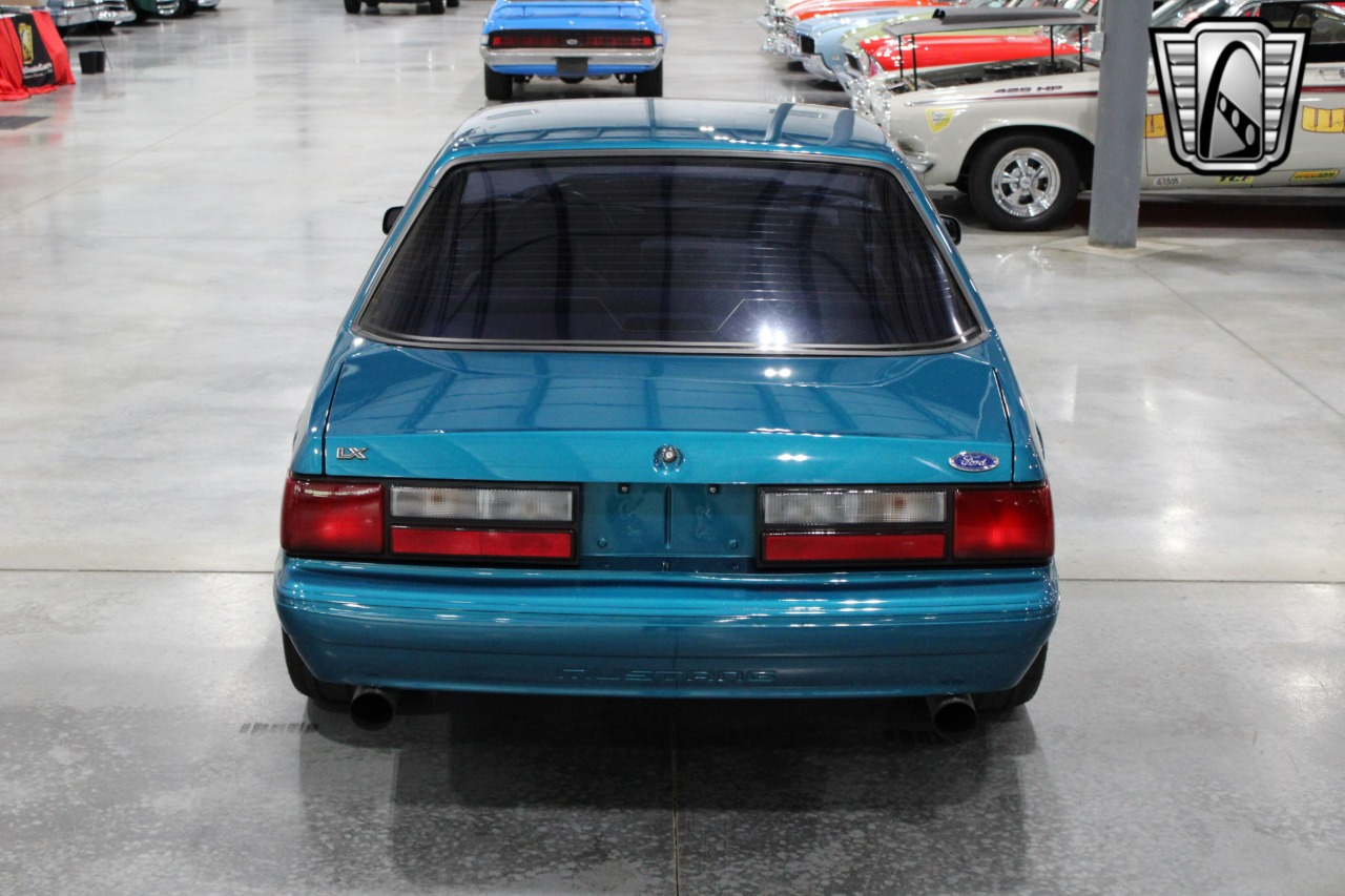 1993 Ford Mustang 48