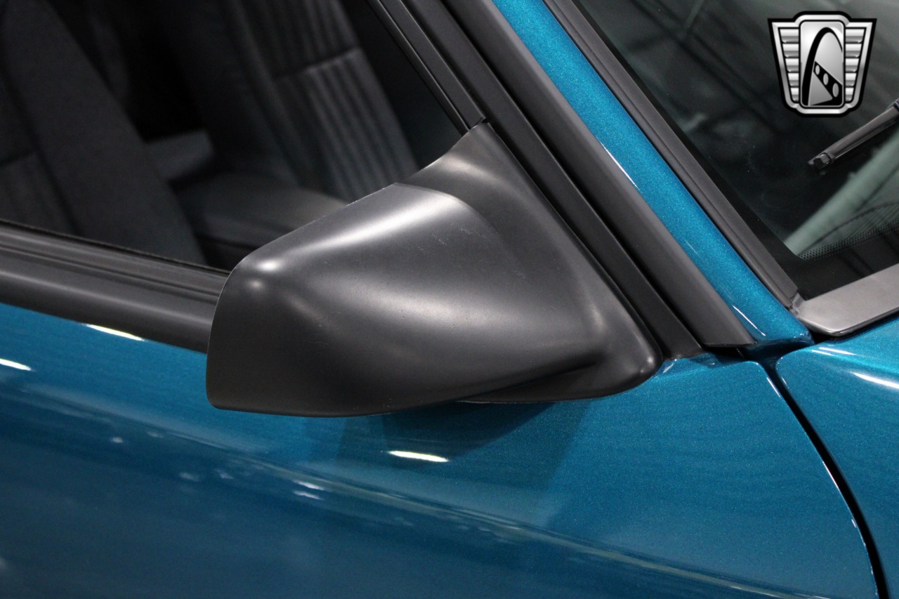 1993 Ford Mustang 80