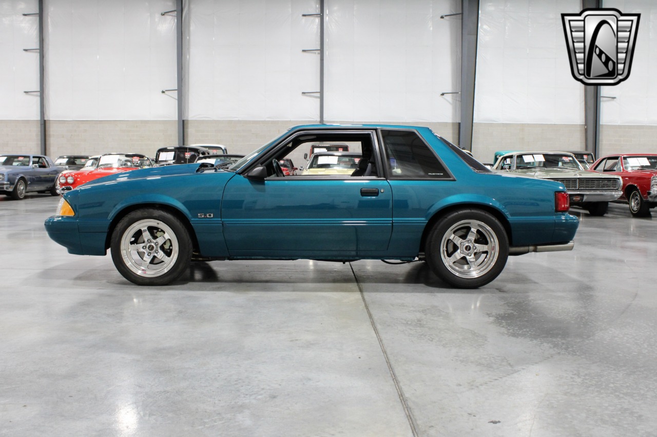 1993 Ford Mustang 39