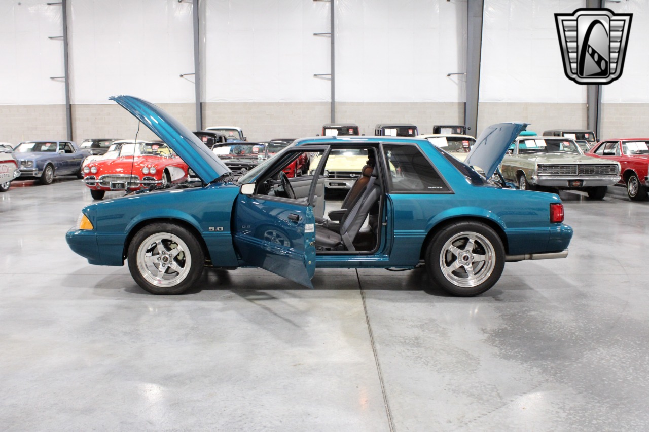 1993 Ford Mustang 90