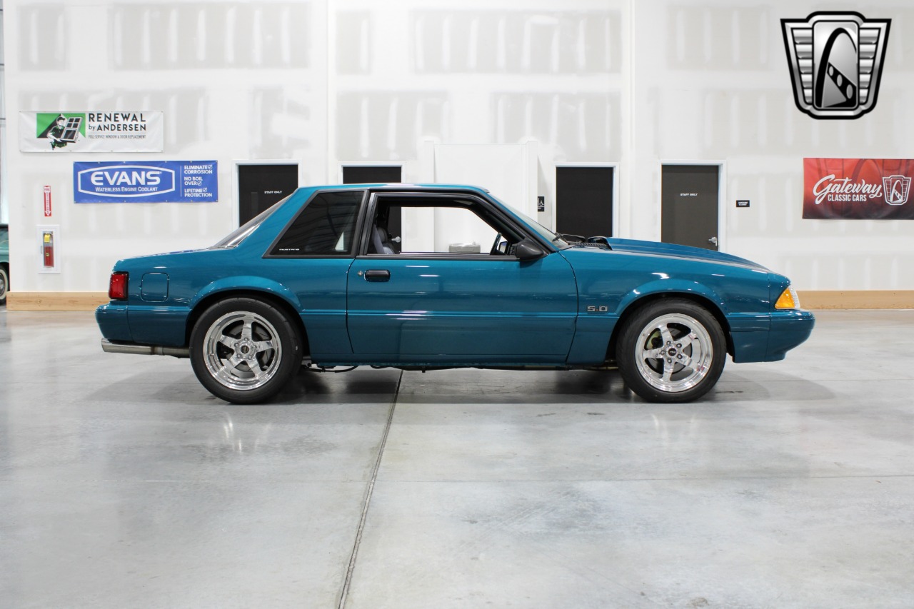1993 Ford Mustang 42
