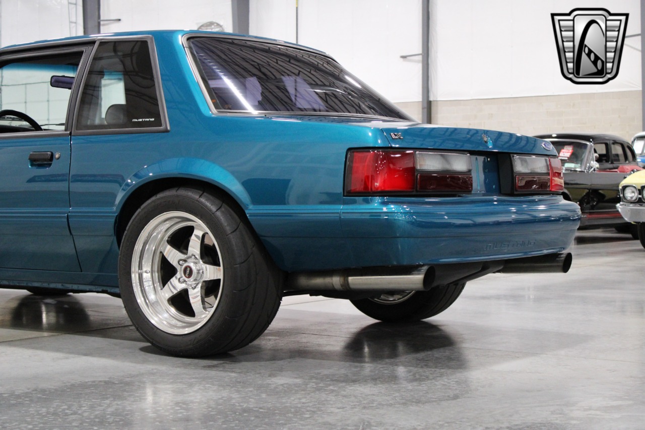 1993 Ford Mustang 66