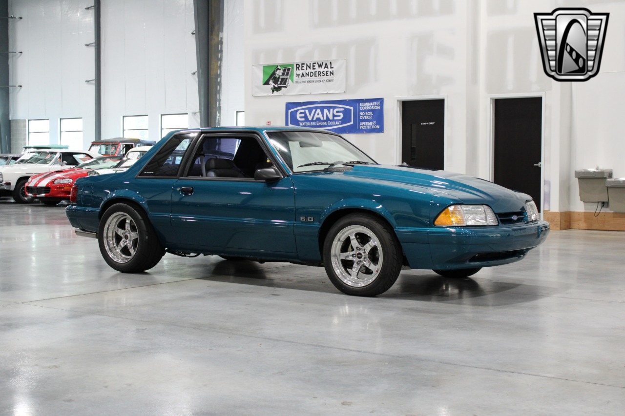 1993 Ford Mustang 43