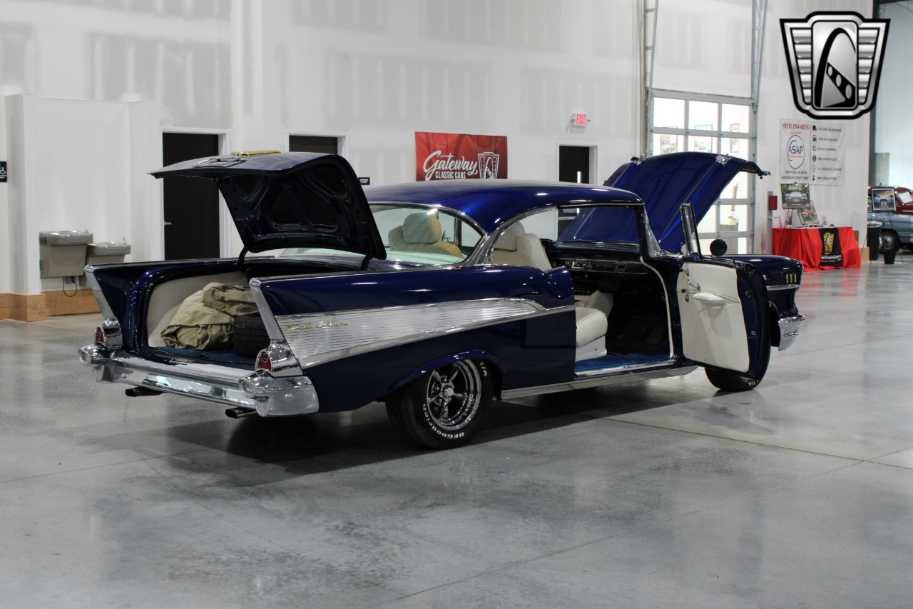 1957 Chevrolet Bel Air 19