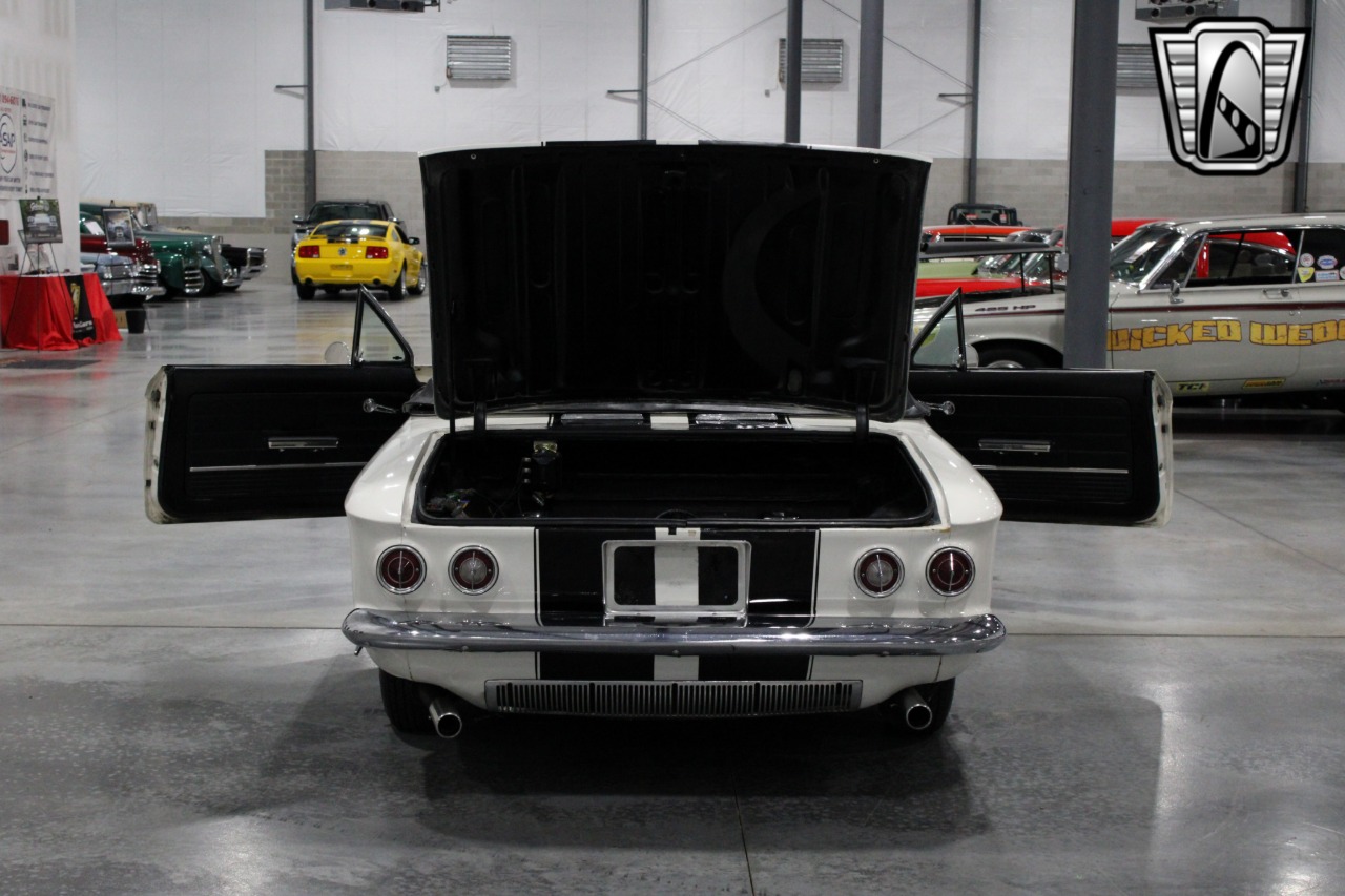 1963 Chevrolet Corvair 18