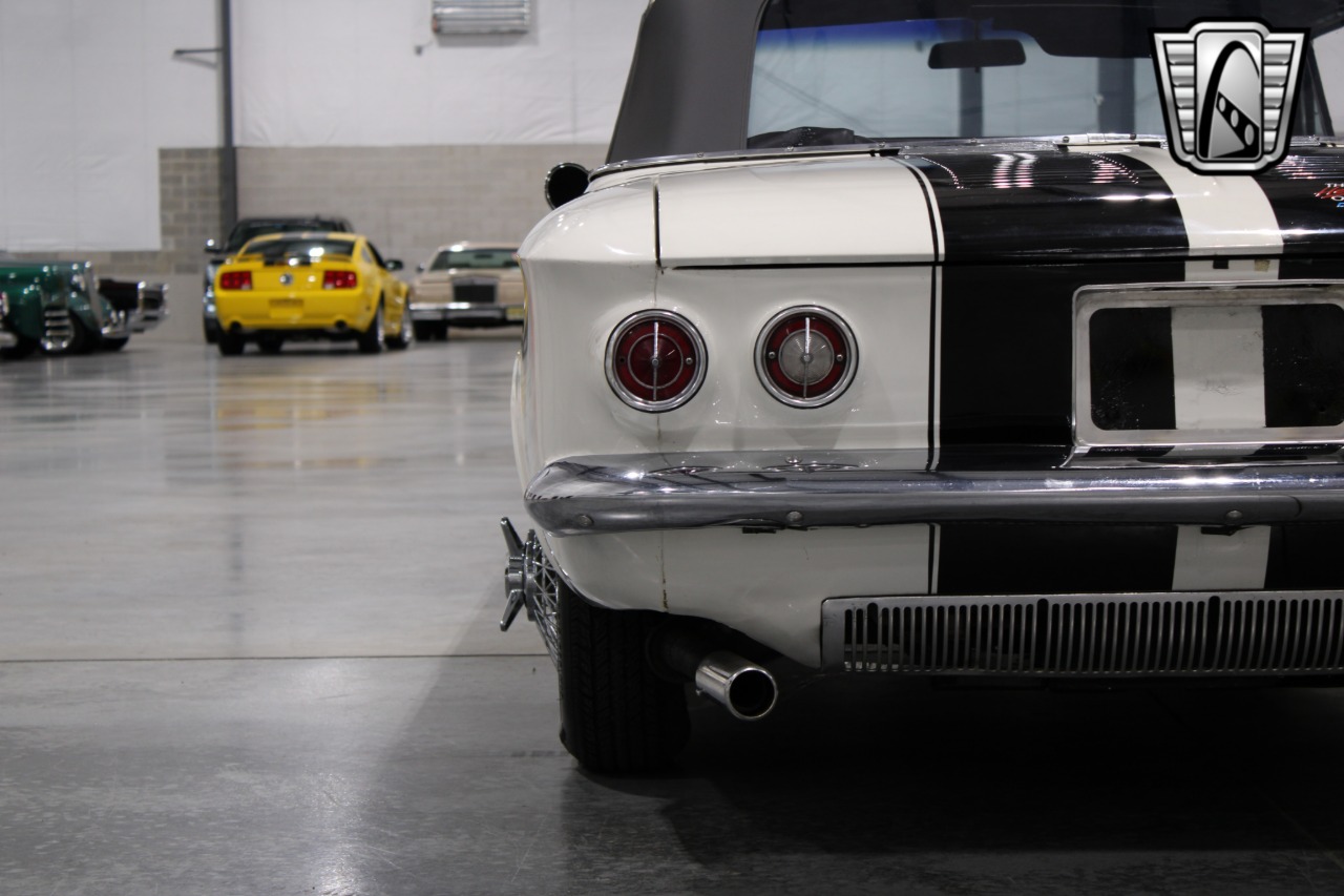 1963 Chevrolet Corvair 76