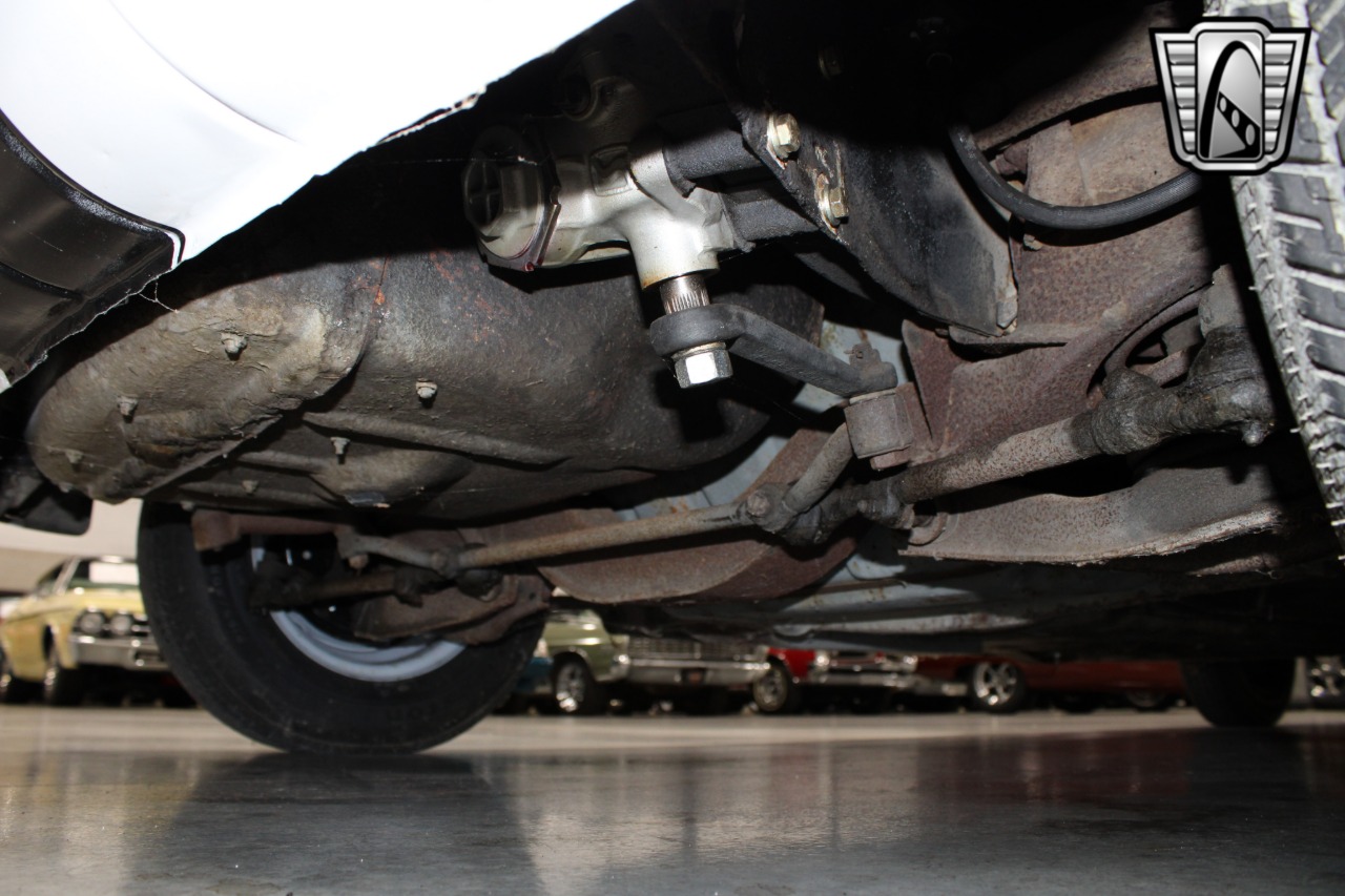 1963 Chevrolet Corvair 29