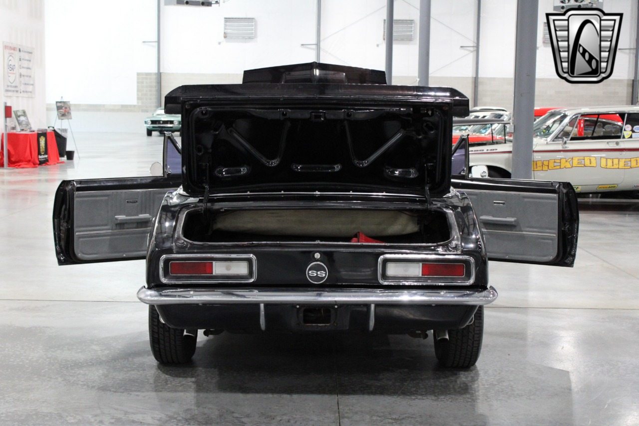 1967 Chevrolet Camaro 18