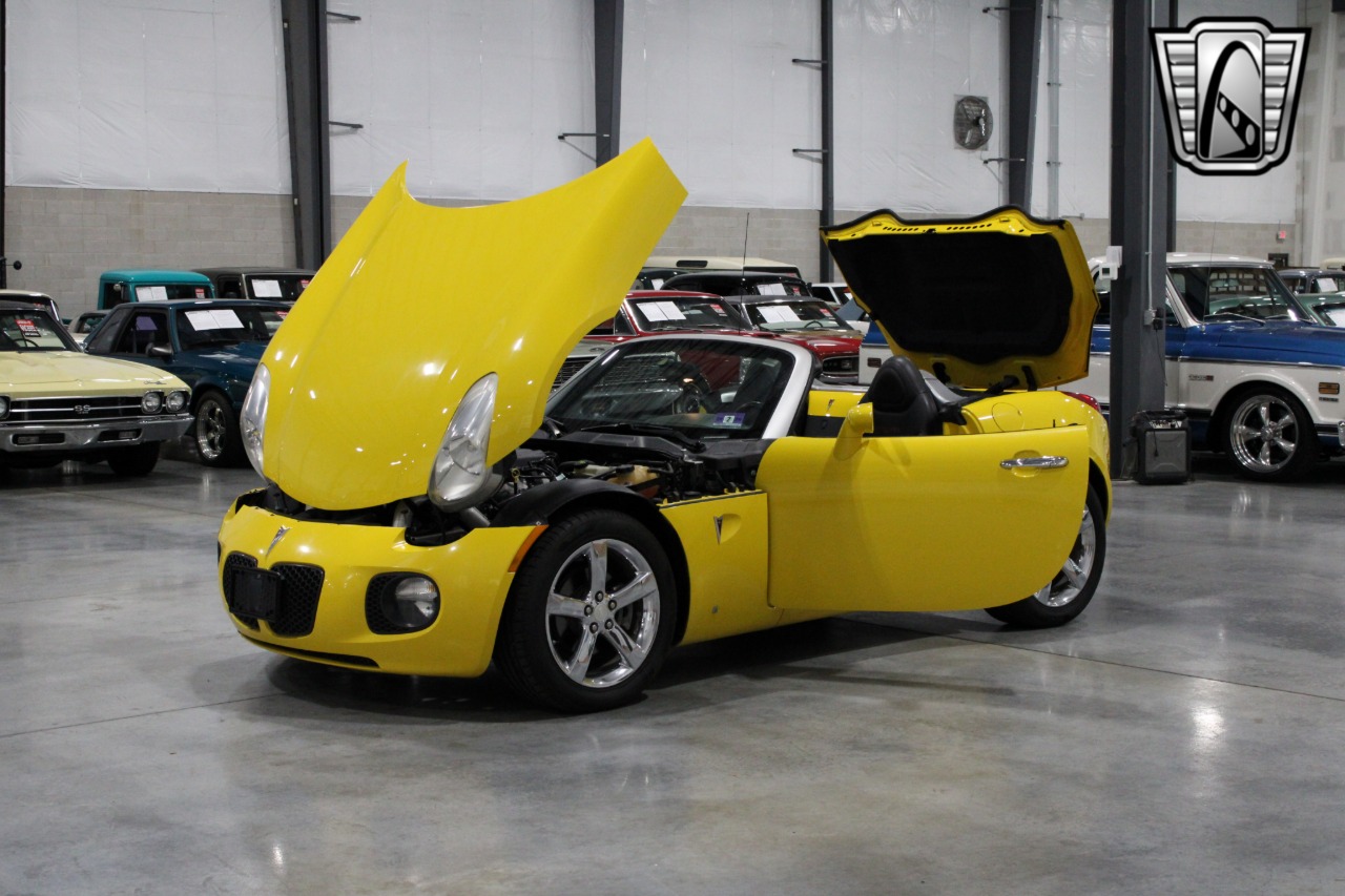 2008 Pontiac Solstice 16