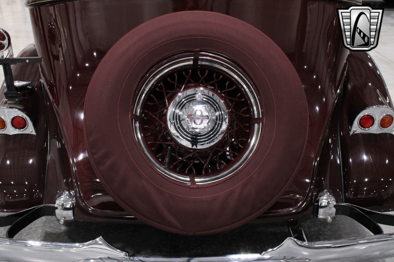 1935 Pierce-Arrow 845 72