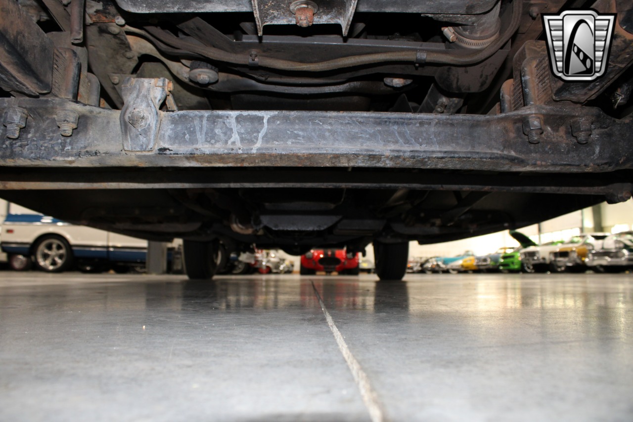 1935 Pierce-Arrow 845 26