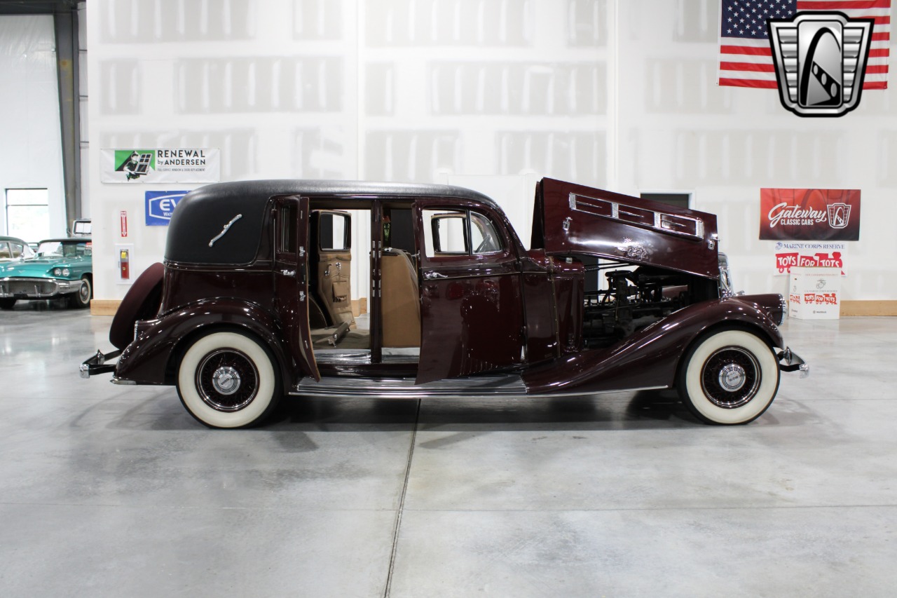 1935 Pierce-Arrow 845 98