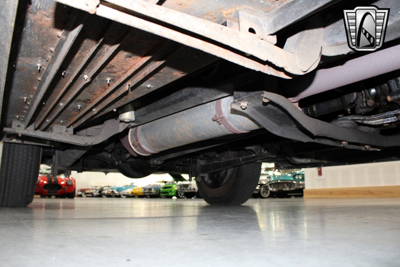 1935 Pierce-Arrow 845 11