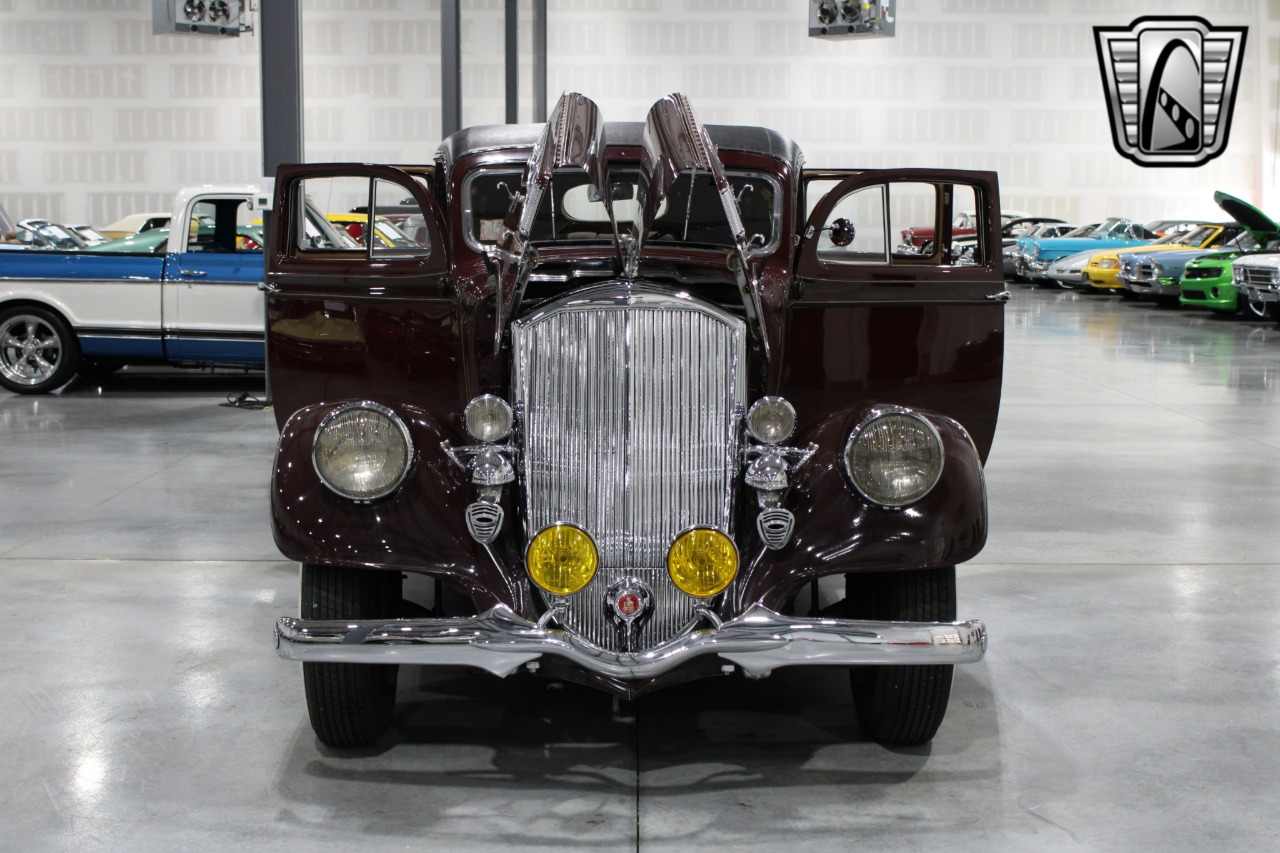 1935 Pierce-Arrow 845 21