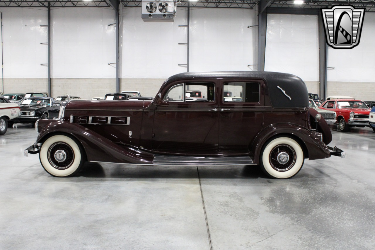 1935 Pierce-Arrow 845 31
