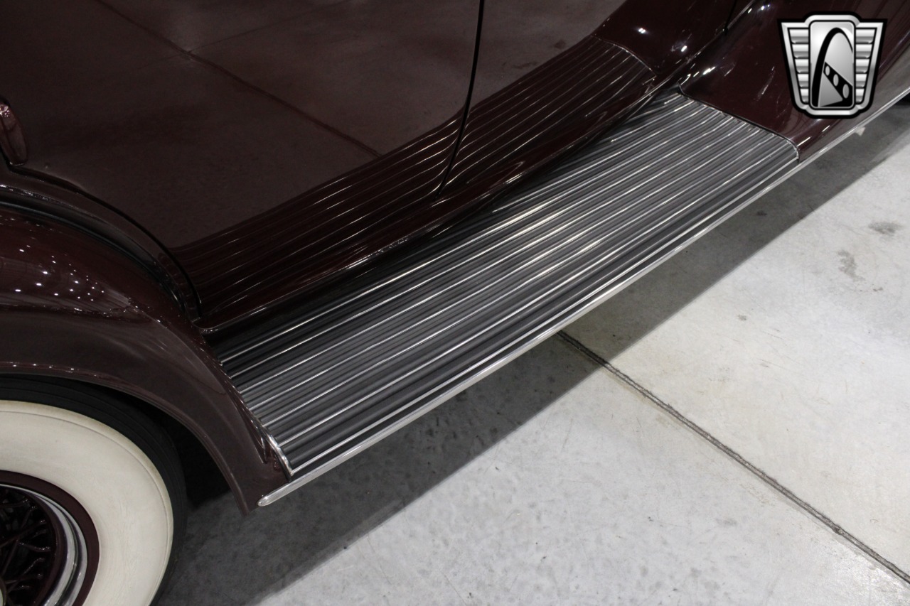 1935 Pierce-Arrow 845 80