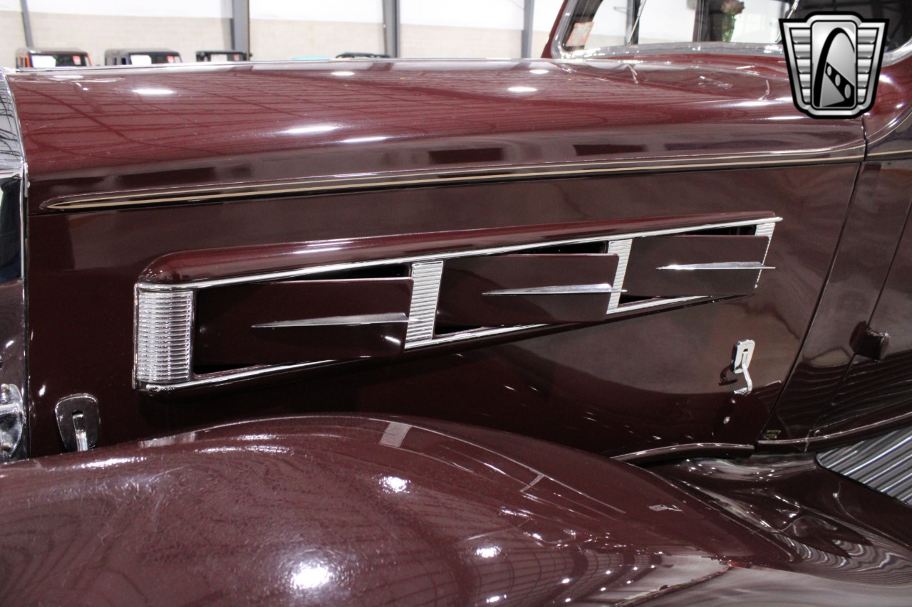 1935 Pierce-Arrow 845 55