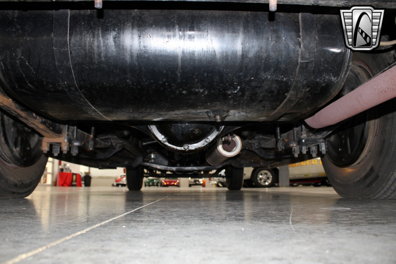 1935 Pierce-Arrow 845 28