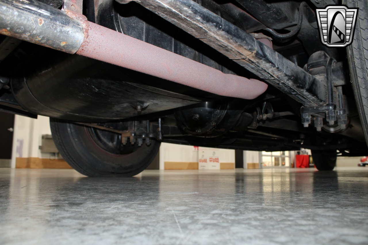 1935 Pierce-Arrow 845 29