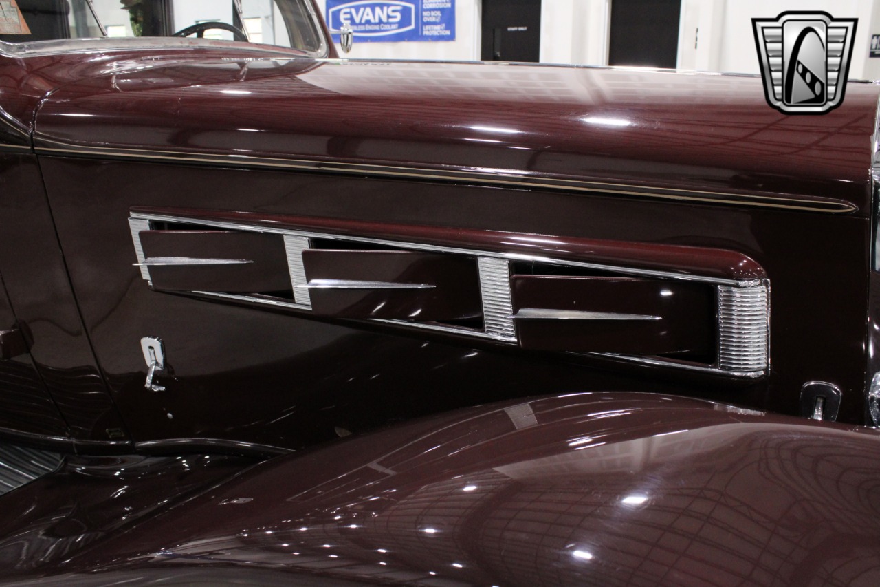 1935 Pierce-Arrow 845 87