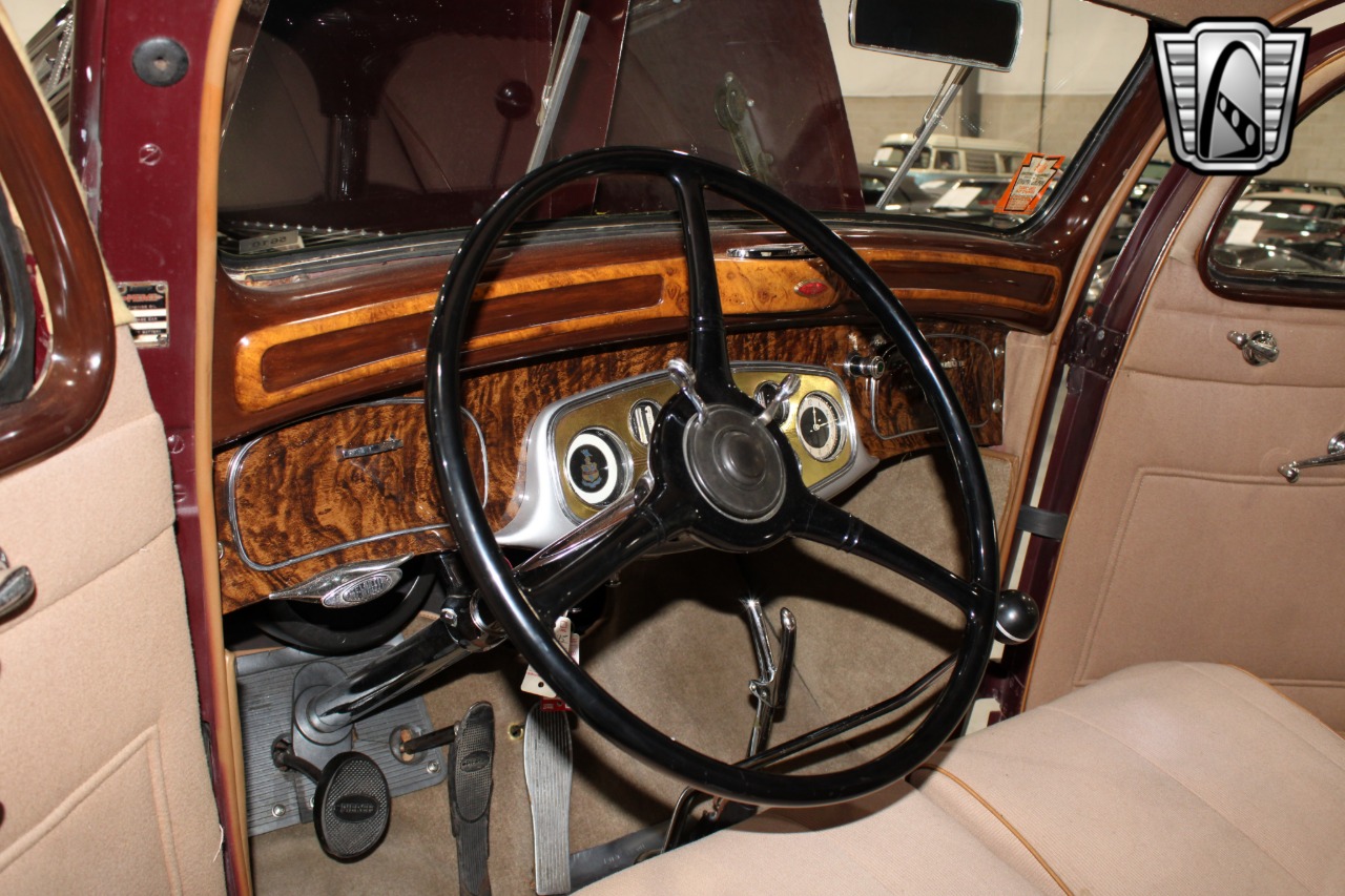 1935 Pierce-Arrow 845 22