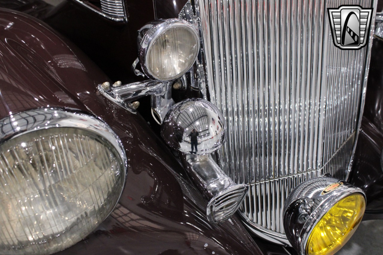 1935 Pierce-Arrow 845 91