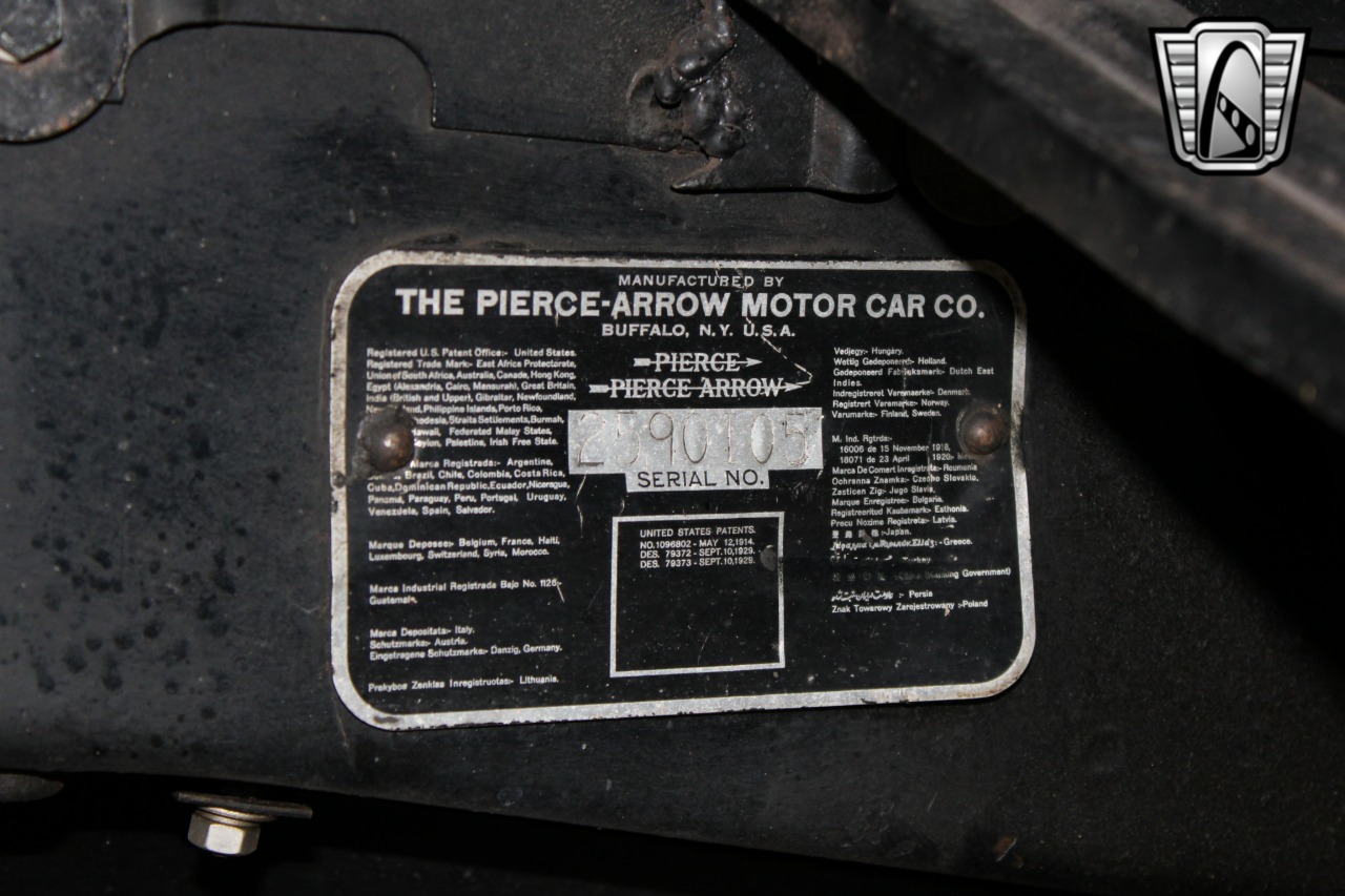 1935 Pierce-Arrow 845 30