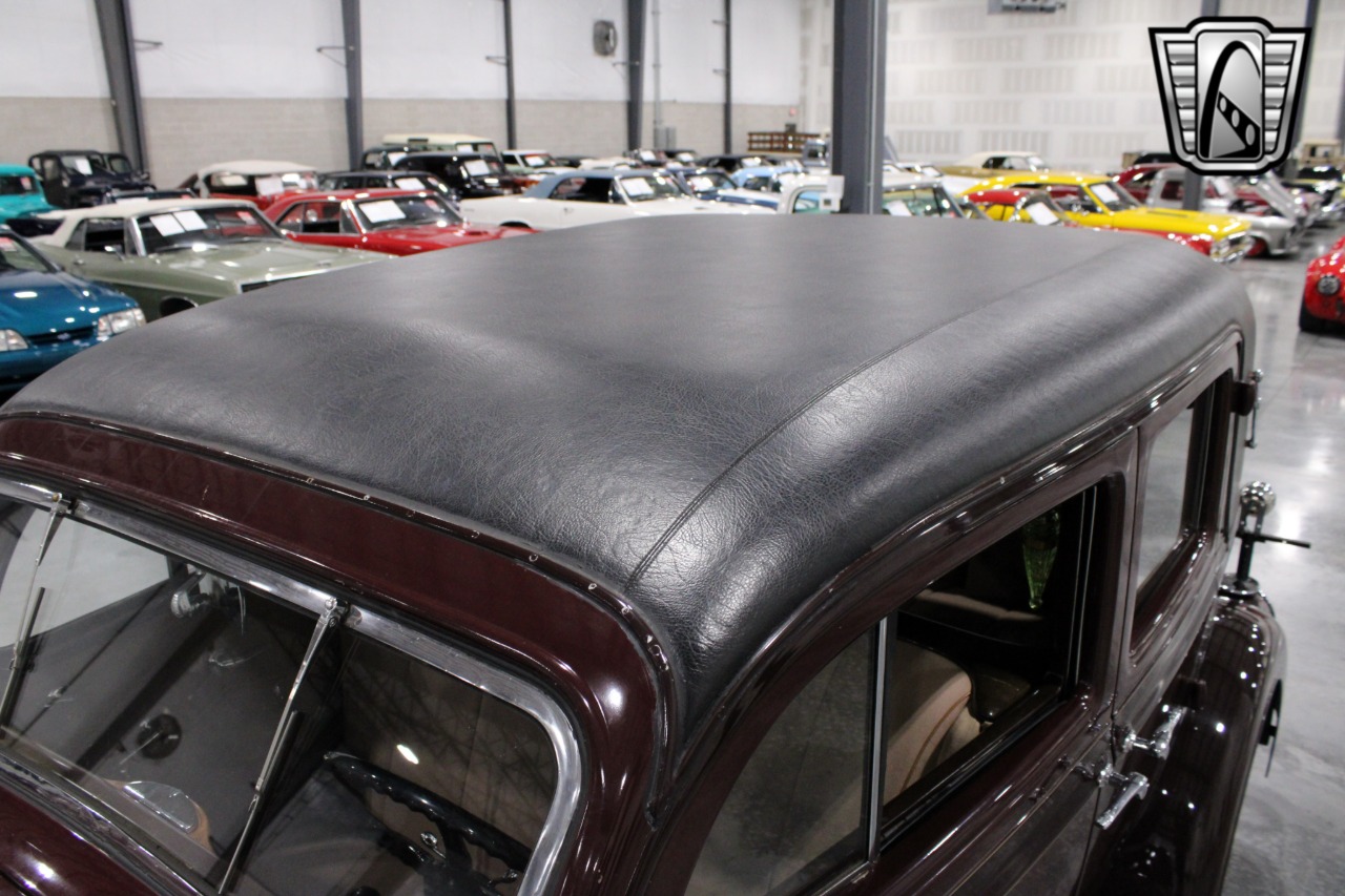 1935 Pierce-Arrow 845 42