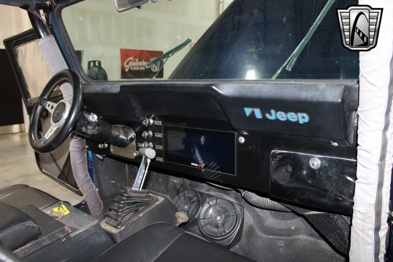1976 Jeep CJ7 23