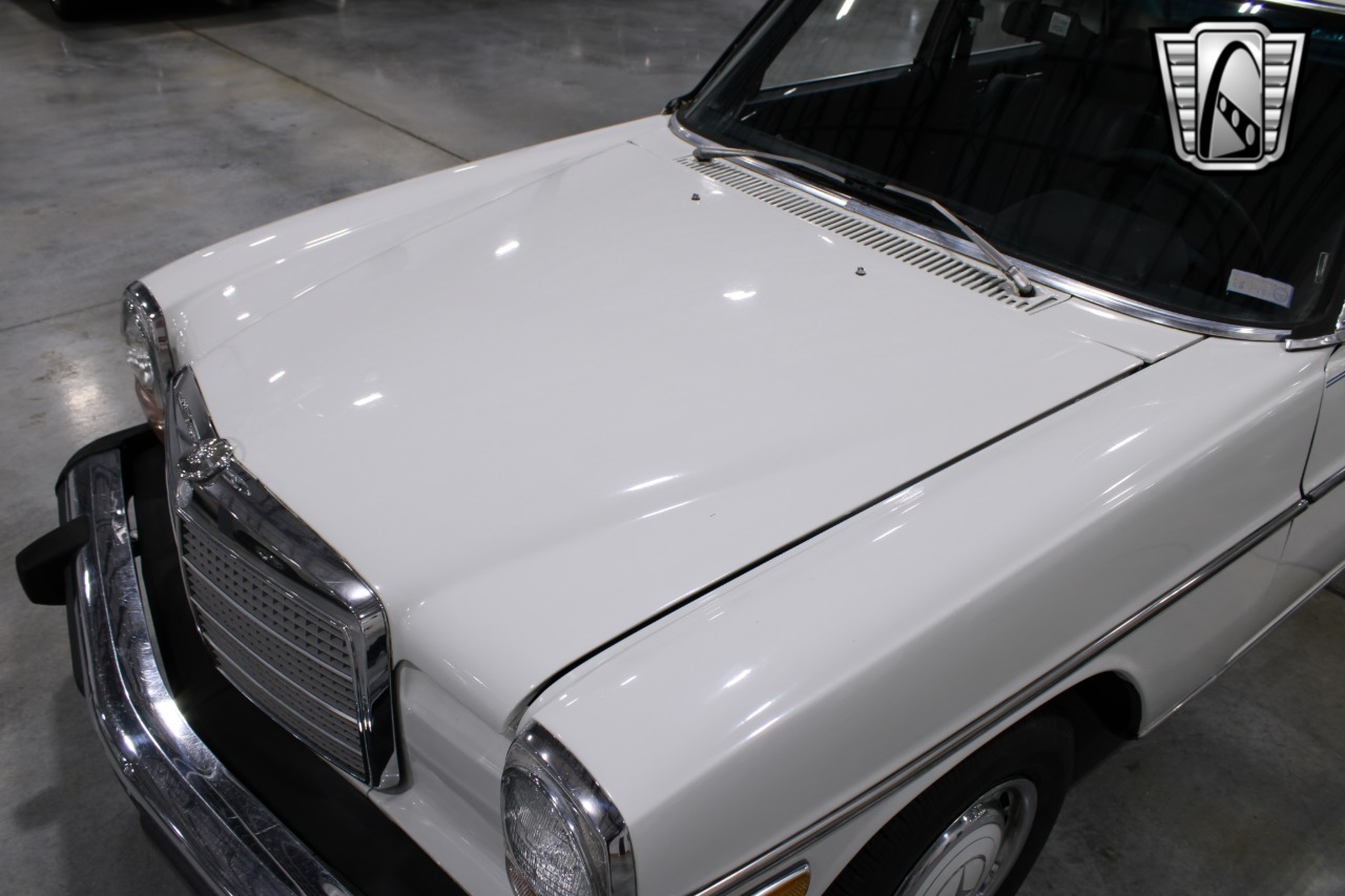 1974 Mercedes-Benz 115 45
